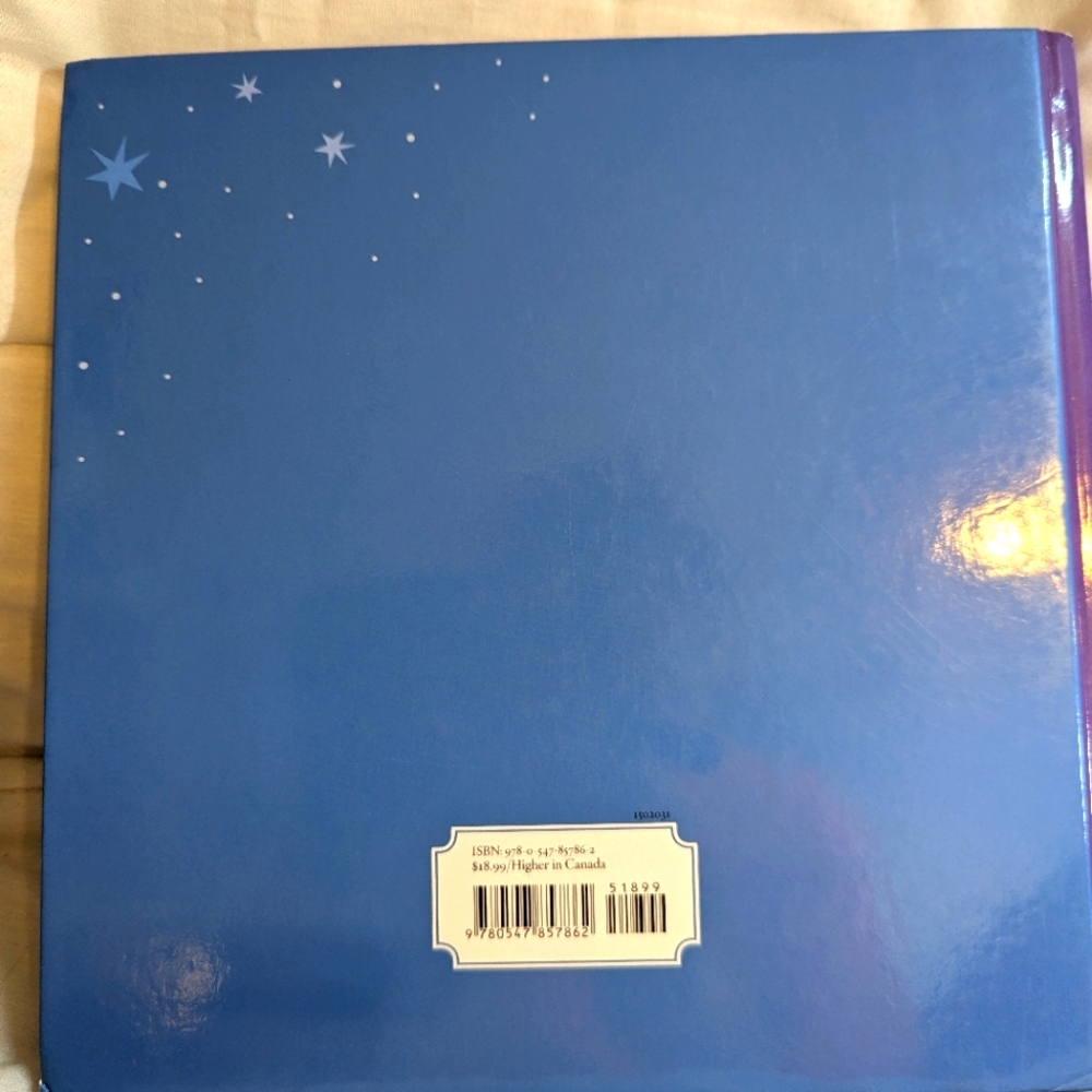 The Family Bedtime Treasury Book With CD - Picture 2 of 13